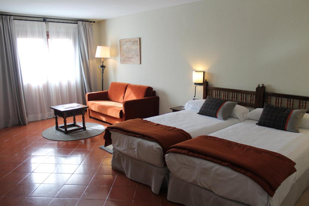 Parador De Santo Domingo De La Calzada Exterior foto