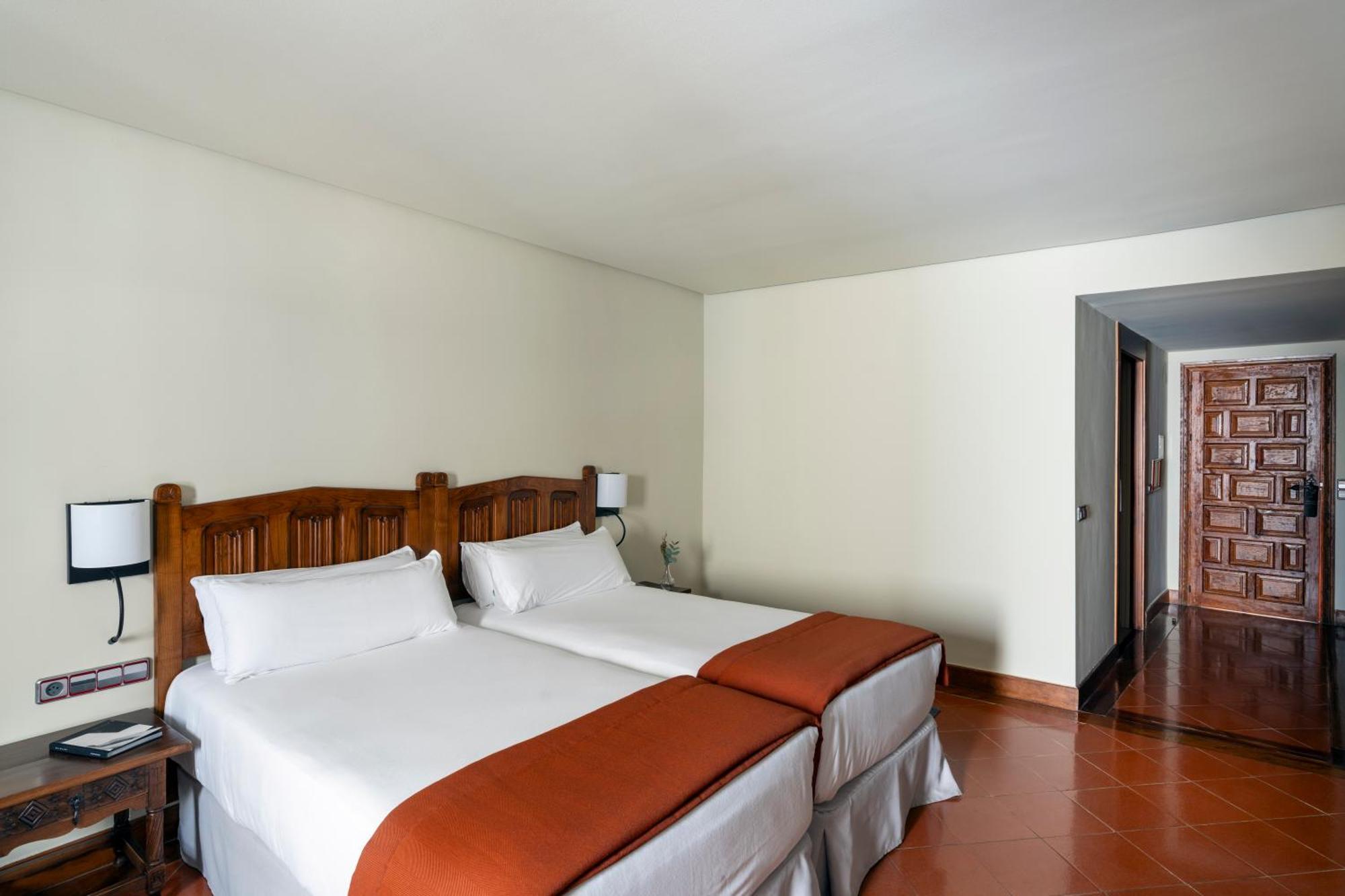 Parador De Santo Domingo De La Calzada Exterior foto